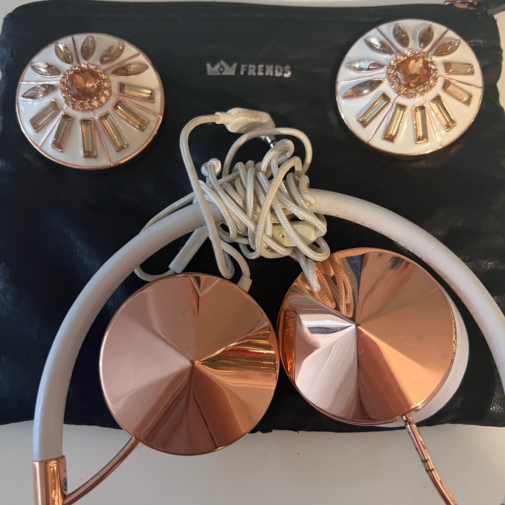 Frends Layla Rose Gold Headphones